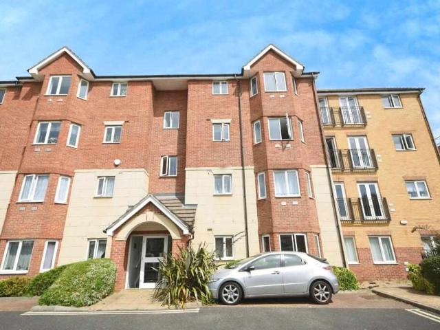 Apartment for sale in Romford, Havering