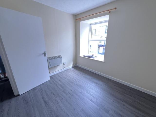 Apartment for rent in Carmarthen, Wales