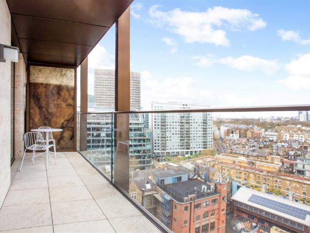 Apartment for rent in Victoria, Greater London