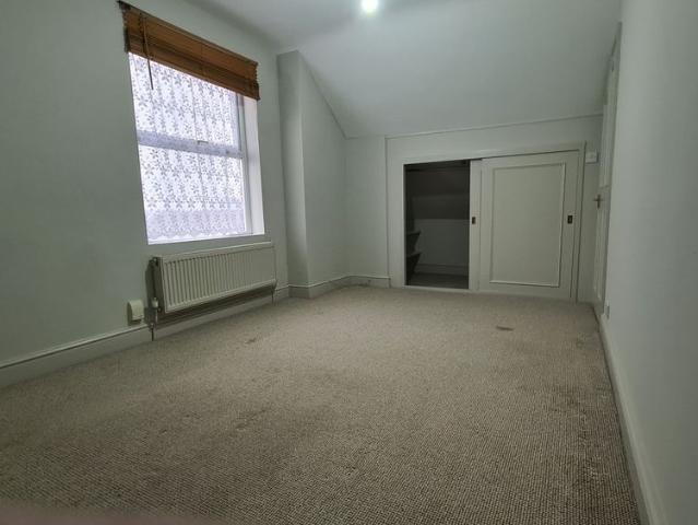 Apartment for rent in Widmore, Greater London