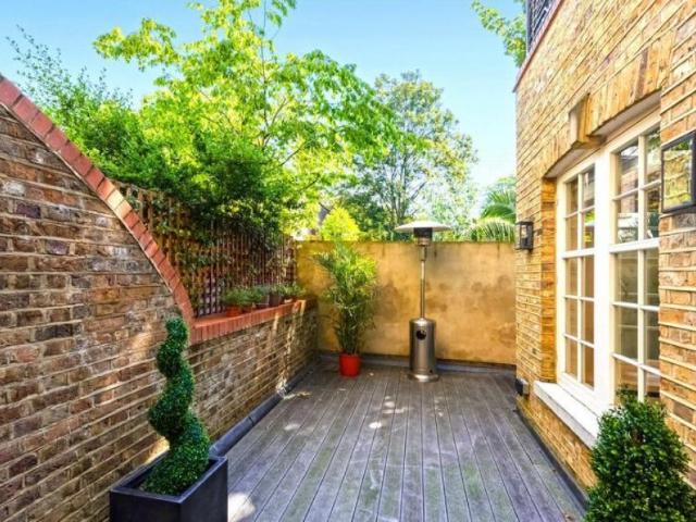 Apartment for rent in Royal Borough of Kensington and Chelsea, Greater London