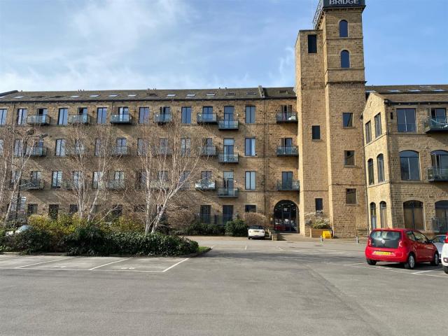Apartment for rent in Northorpe, Kirklees