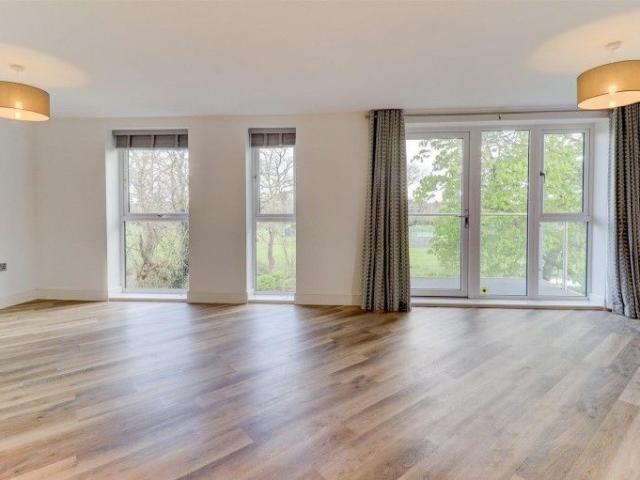 Apartment for rent in Milverton, Green Close