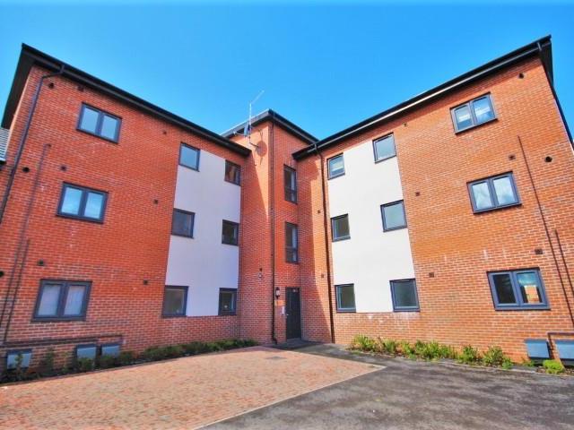 Apartment for rent in Rednal, West Midlands