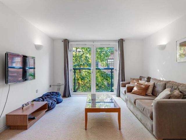 Apartment for rent in The Borough, Greater London