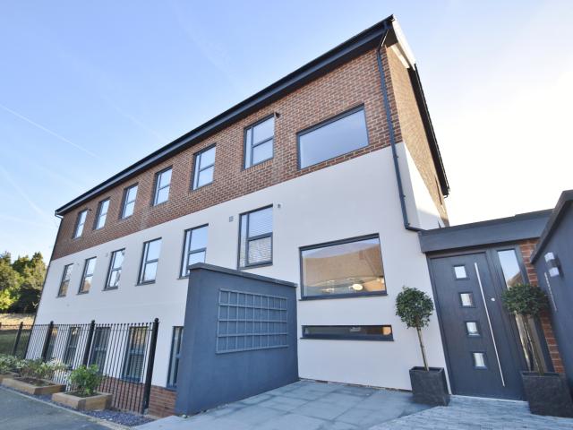 Apartment for rent in Abbey Park, Barton In Fabis