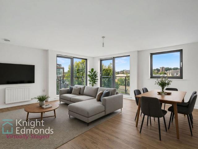 Apartment for rent in Allington, Midway