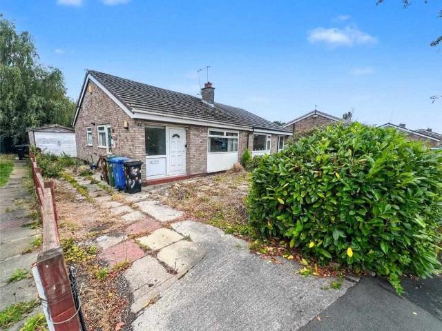 Bungalow for sale in Kitt's Moss, Cheadle Hulme