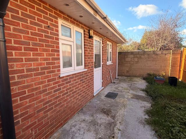 House for rent in London Borough of Hounslow, Greater London