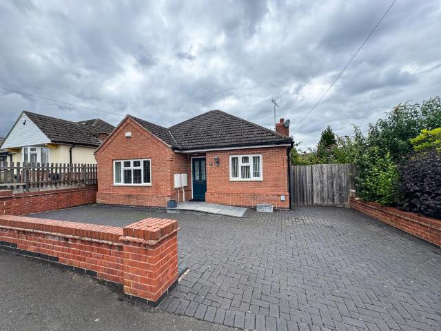 Bungalow for rent in Leicester