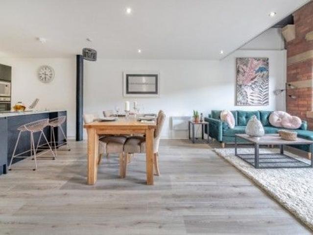 Room for rent in West Yorkshire