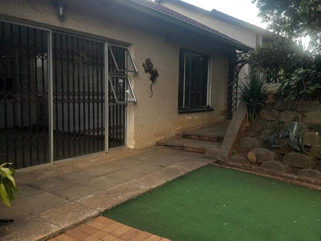 House for rent in Sundowner, Randburg