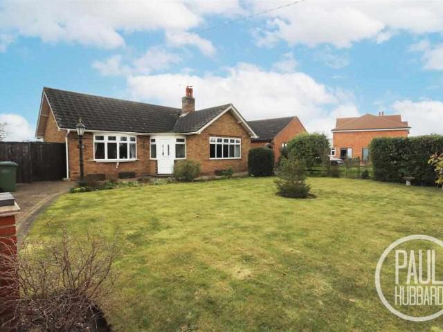 Bungalow for sale in Corton, Eastbridge