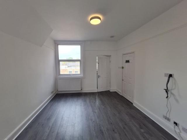 Apartment for rent in London Borough of Enfield, Greater London