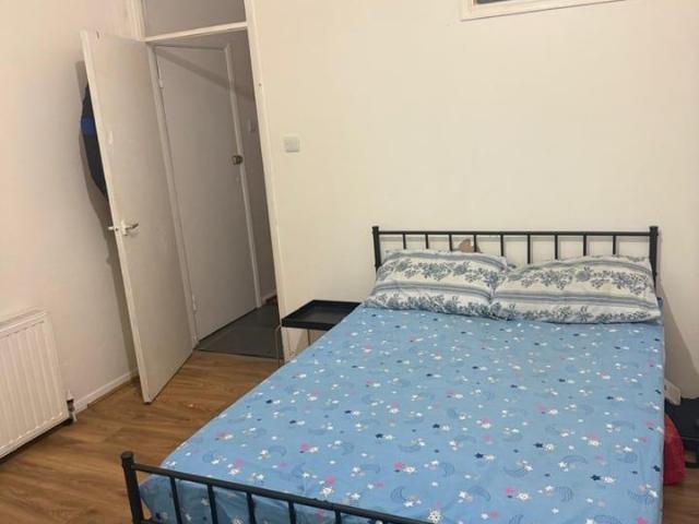 House for rent in Gants Hill, Greater London