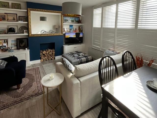 Apartment for rent in Earlsfield, Greater London