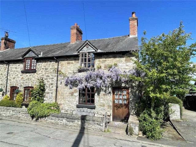 Cottage for sale in Bwlch-y-cibau, Wales