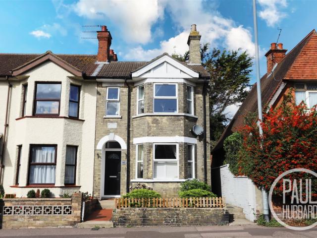 Cottage for sale in Lowestoft, Eastbridge