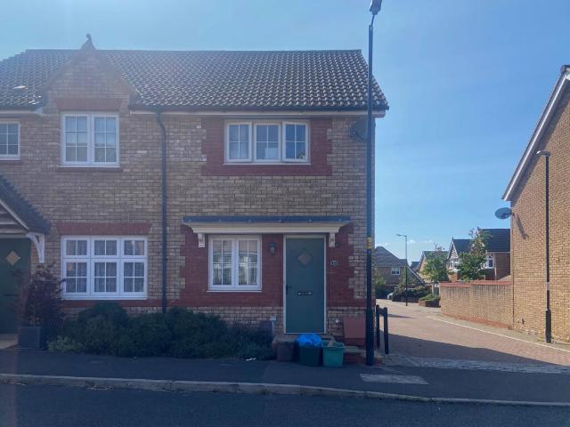 Terraced House for rent