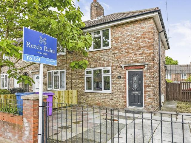 Terraced House for rent in Knowsley, West Derby