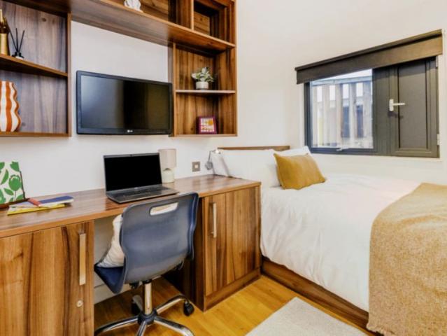 Room for rent in Kingsdown, Feckenham