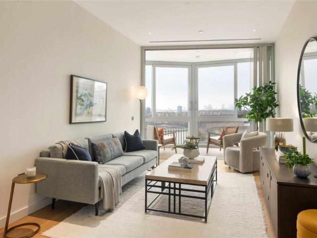 Flat for sale in SW11, London