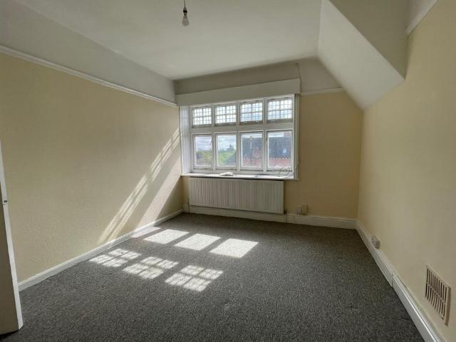 Apartment for rent in West End, Old Wharf