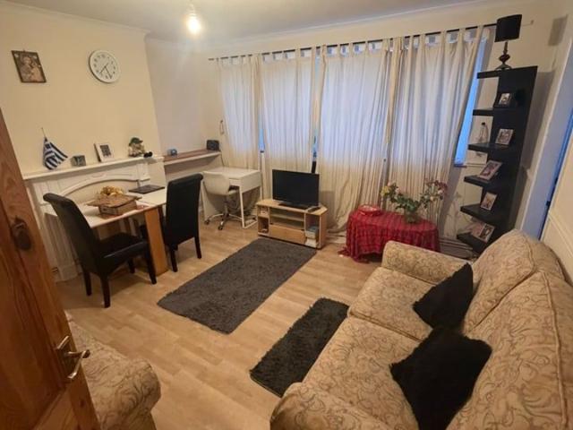Apartment for rent in Redbrick Estate, Greater London