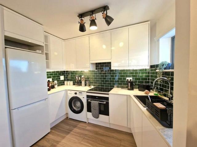 House for rent in Clifton Road Industrial Estate, Cambridge