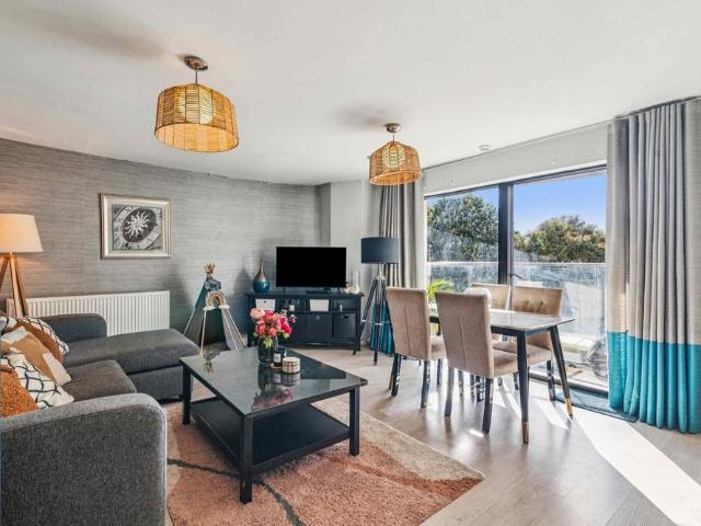 Apartment for rent in North Kensington, Greater London