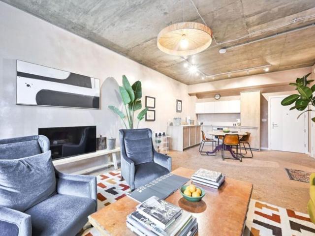 Apartment for rent in North Kensington, Greater London