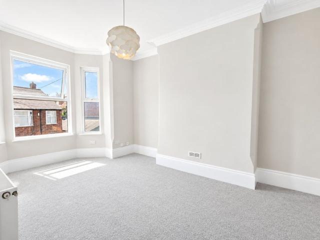 Apartment for rent in Lenton Abbey, Haddon