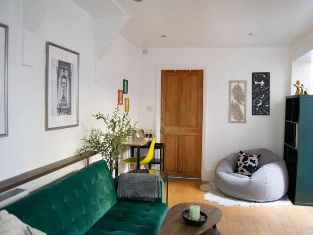 Apartment for rent in Hammersmith, Greater London