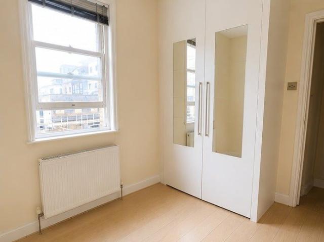 Apartment for rent in Earlsfield, Greater London