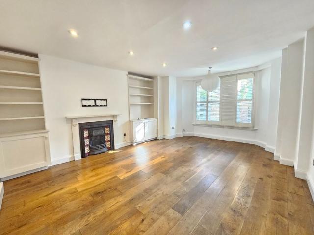 Apartment for rent in Cat Hill, Isle Of Man