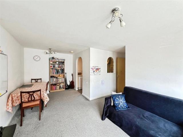 Apartment for rent in The Polygon, City Of Southampton