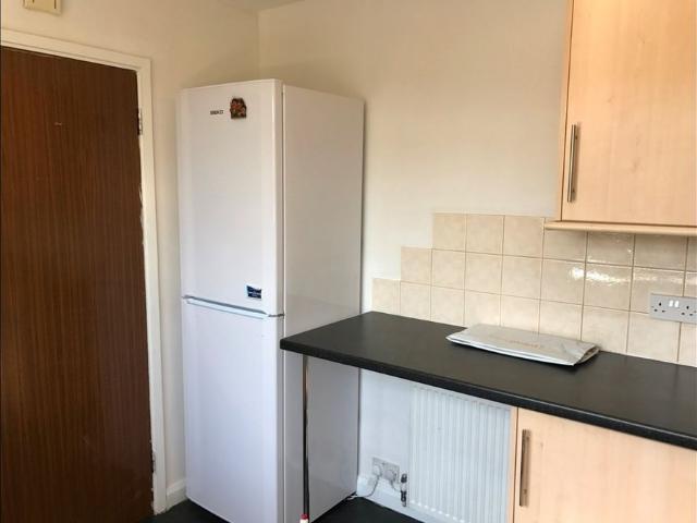 Apartment for rent in Broad Green, Croydon