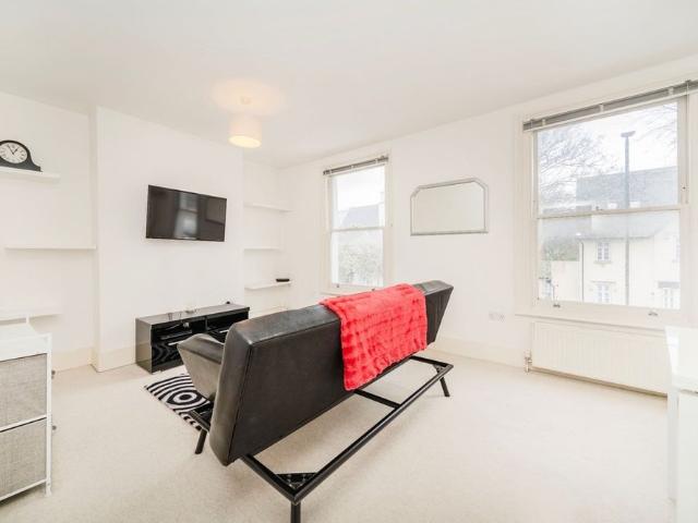 Apartment for rent in Brixton, Greater London