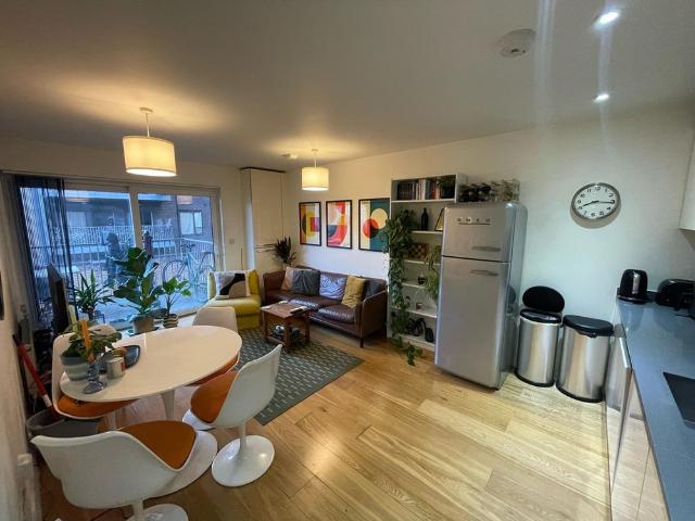 Apartment for rent in South Hackney, Greater London