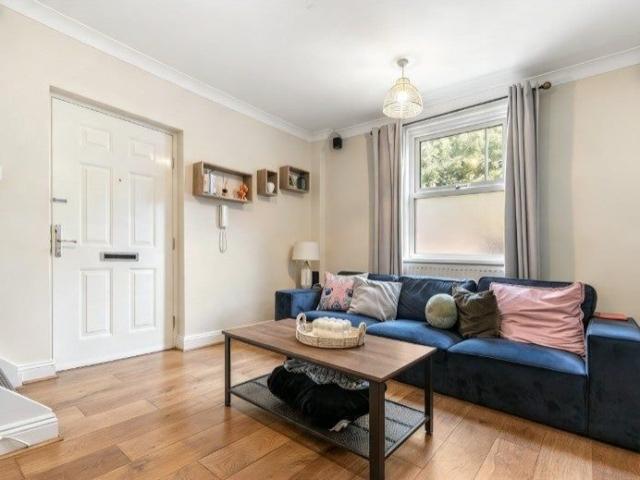 Apartment for rent in London Borough of Croydon, Greater London