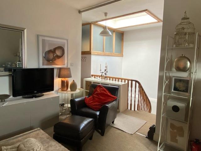 Apartment for rent in Stroud Green, Greater London