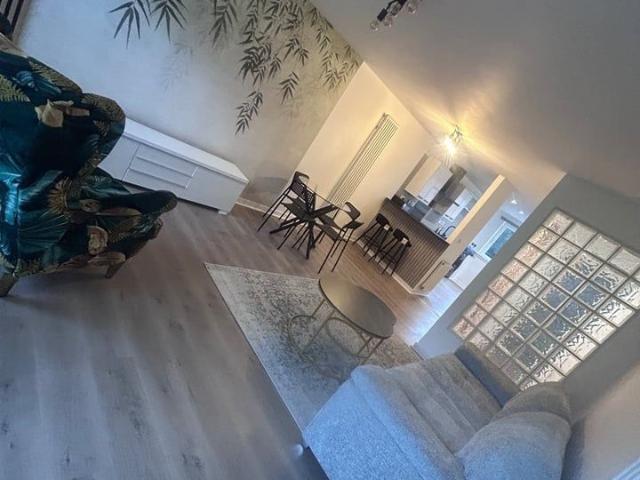 Apartment for rent in Wardie, Trinity