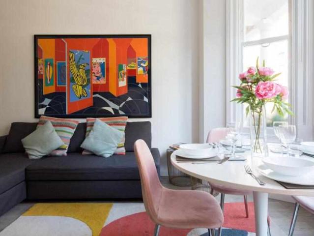 Flat for sale in Brompton, Kensington