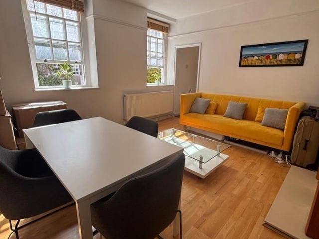 Apartment for rent in Westminster, Victoria