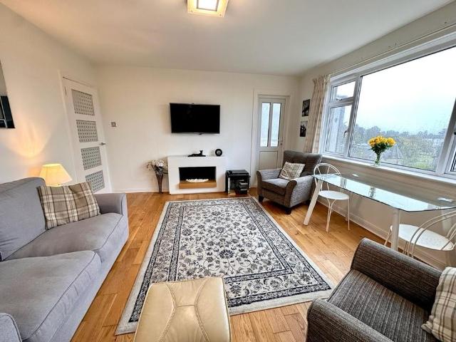 Apartment for rent in Frogston, Fairmilehead