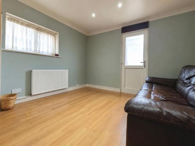 Apartment for rent in Upper Edmonton, Edmonton