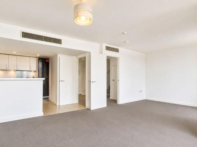 Apartment for rent in Clapham Junction, Greater London
