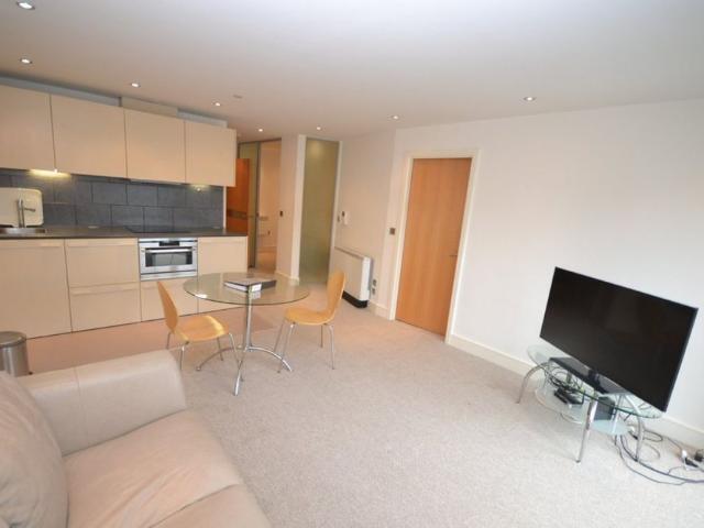 Room for rent in Haddon, East Midlands