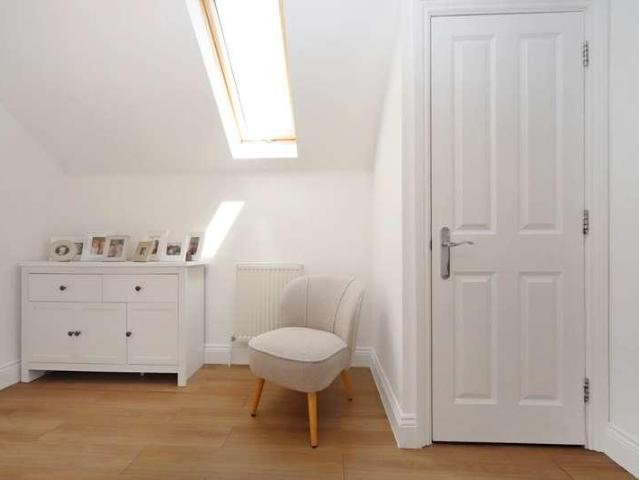 Flat for sale in Aston Clinton, Buckinghamshire
