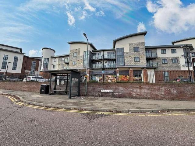 Flat for sale in Grange Farm, Shenley Church End